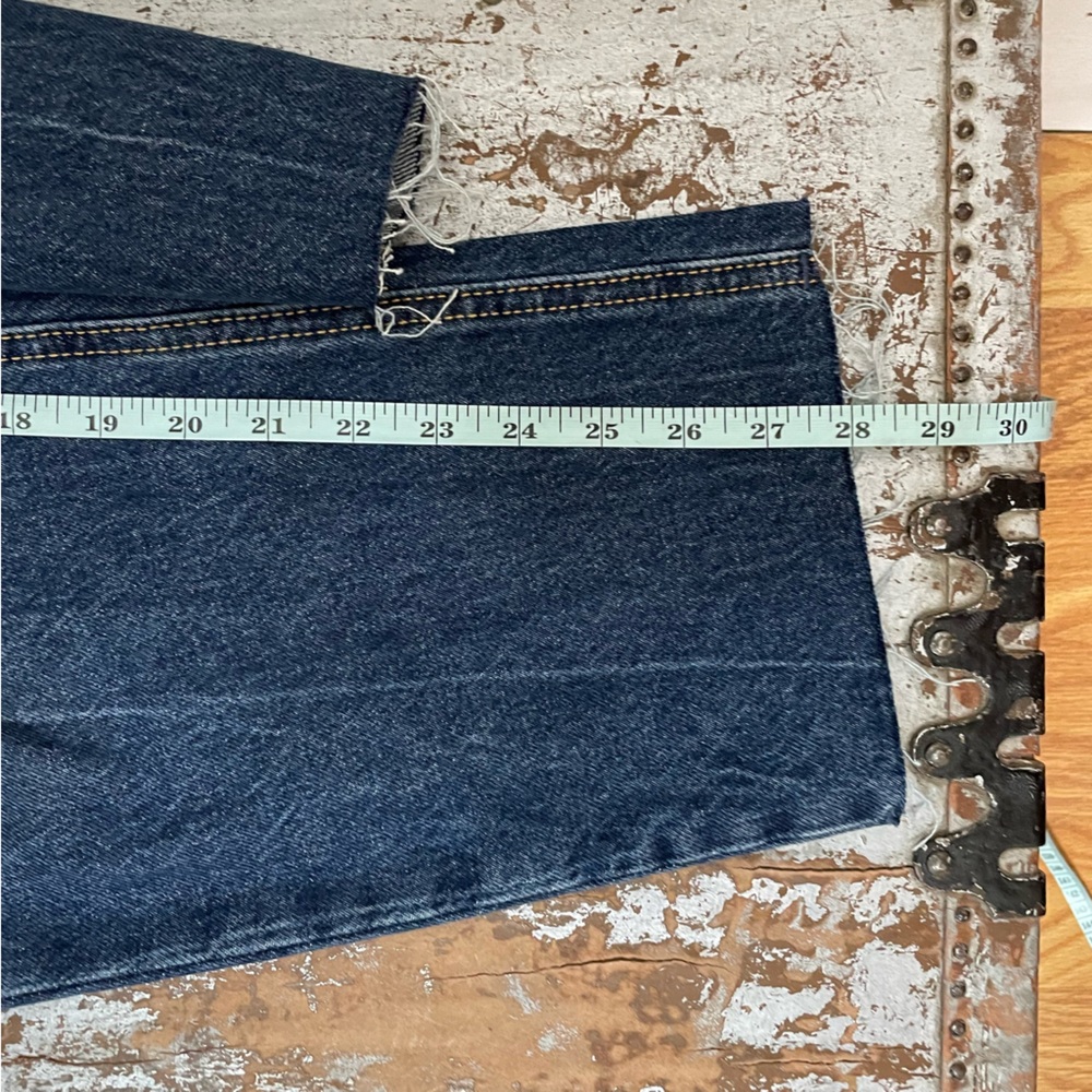 Old Navy Extra High Rise Sky Hi Straight Distressed Jeans - Picture 9 of 14